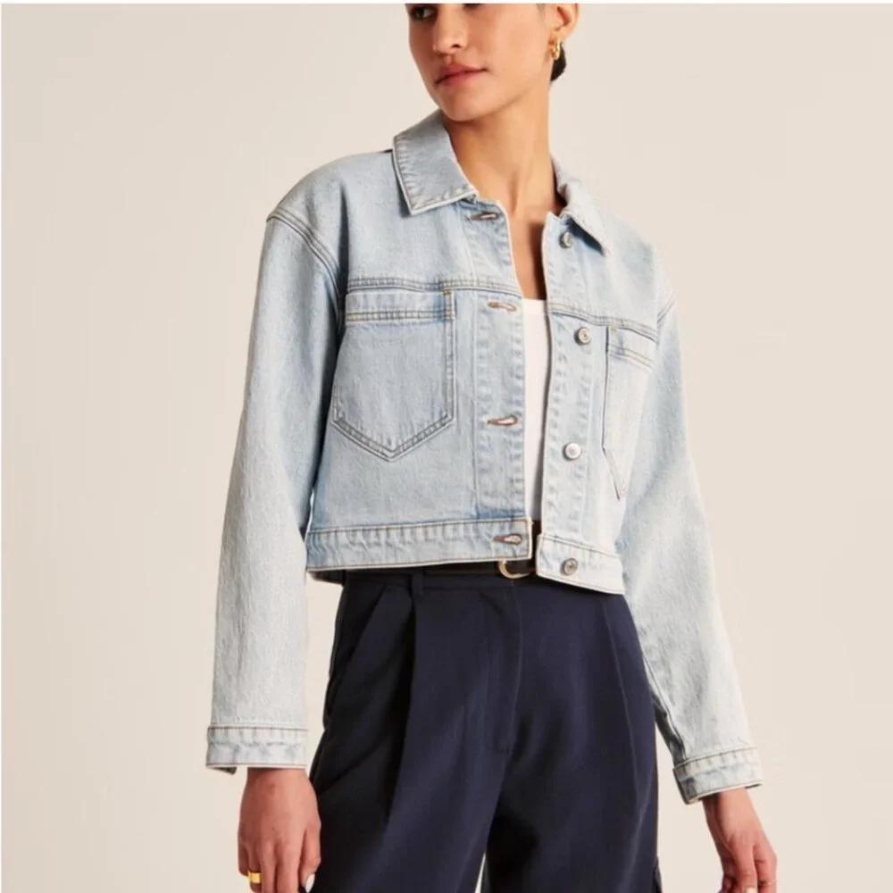Abercrombie & Fitch NEW! Cropped Denim Jean Jacket In Cream/Bleached Wash XS - Picture 3 of 15